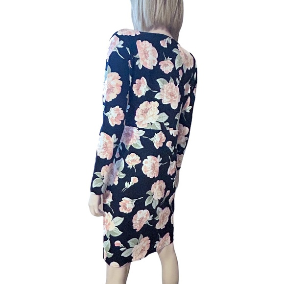 Boohoo Floral Faux Wrap Dress Print Long Sleeve Stretch Fabric Navy Pink Made UK - Picture 6 of 13